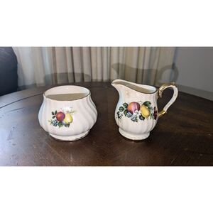 SADLER ENGLAND BONE CHINA FLORAL‎ PATTERN CREAMER & SUGAR BOWL ANTIQUE VTG